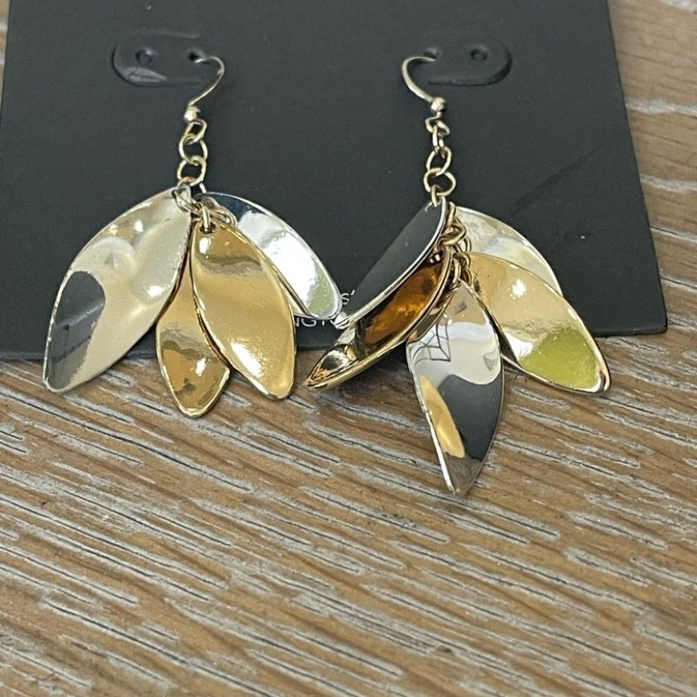 NWT Area Stars Cascading Two Tone Petal Earrings - Picture 2 of 5